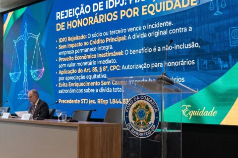 Rejeição de desconsideração da personalidade jurídica sem impacto no crédito autoriza honorários por equidade